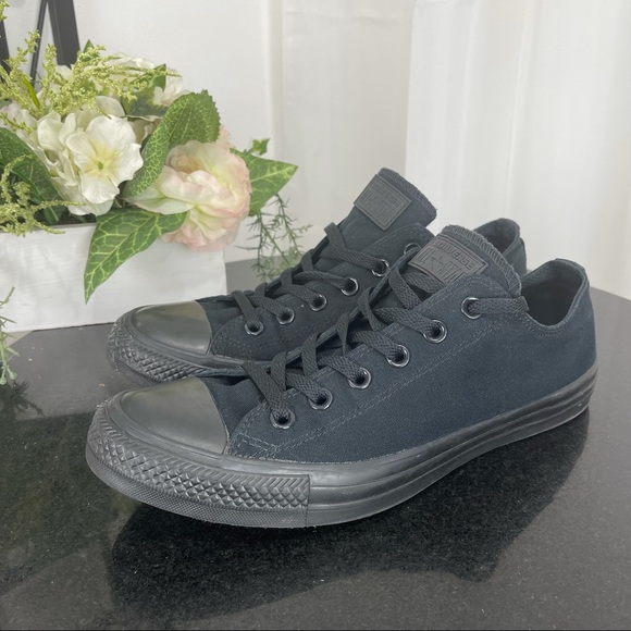 Converse Black Low Top Sneakers Unisex M -8 W- 10 - Picture 7 of 16
